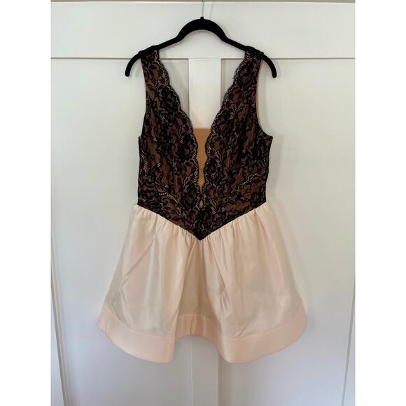 NEW Maeve Anthropologie Twofer Basque-Waist Mini Dress Black and Cream Size 6 - Picture 2 of 5